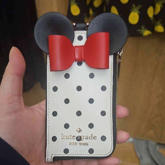 kate spade Accessories - Disney x Kate Spade Minnie Mouse White, Polka Dot Wallet Detachable Lanyard